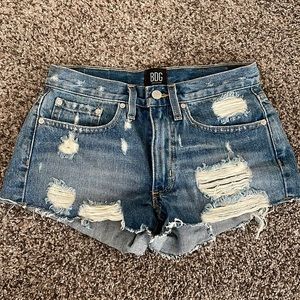 Urban Outfitters BDG Mid Rise Distressed Denim Shorts Size 24